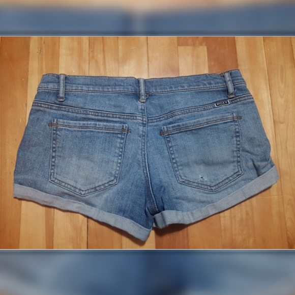 💥 Roxy denim shorts - Picture 2 of 3